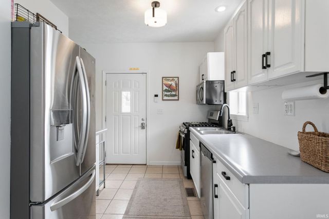 1749 Linden Avenue, Mishawaka, IN 46544