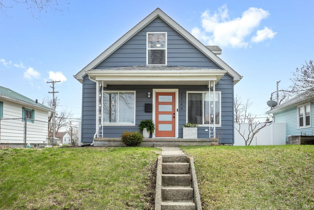 1749 Linden Avenue, Mishawaka, IN 46544