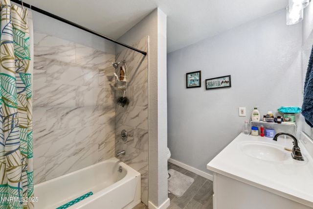 21 Fox Lane, Yerington, NV 89447