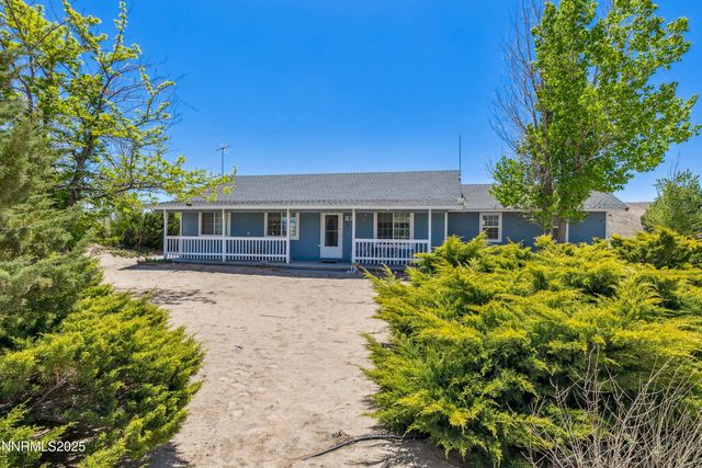 21 Fox Lane, Yerington, NV 89447