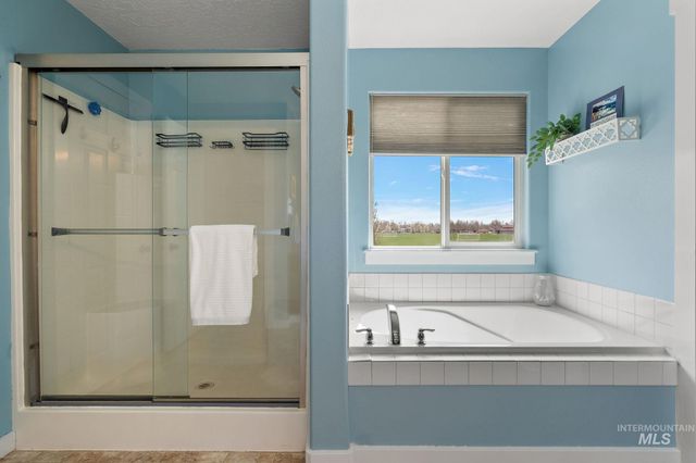 2801 W Lost Rapids, Meridian, ID 83646