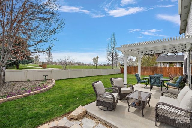 2801 W Lost Rapids, Meridian, ID 83646