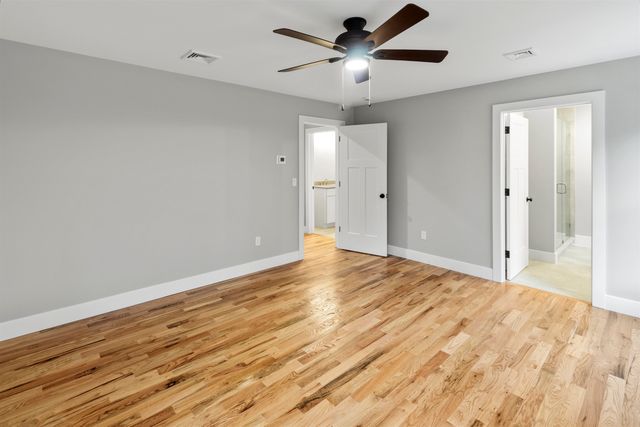 8 Stone Creek Drive, Brentwood, NH 03833