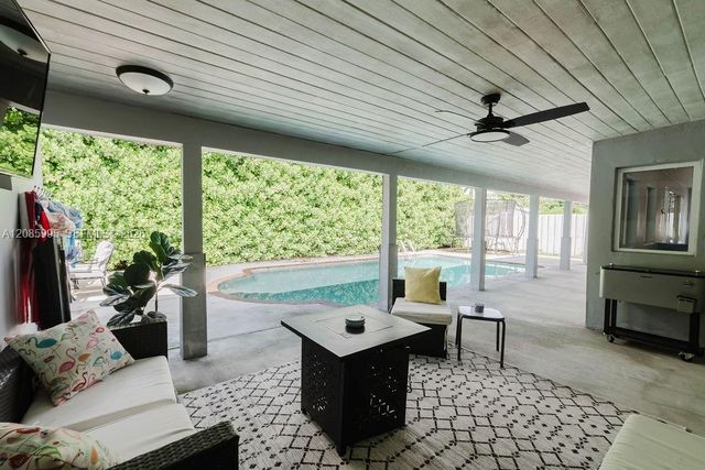1732 SW 103rd Place, Miami, FL 33165