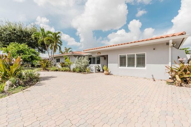 1732 SW 103rd Place, Miami, FL 33165