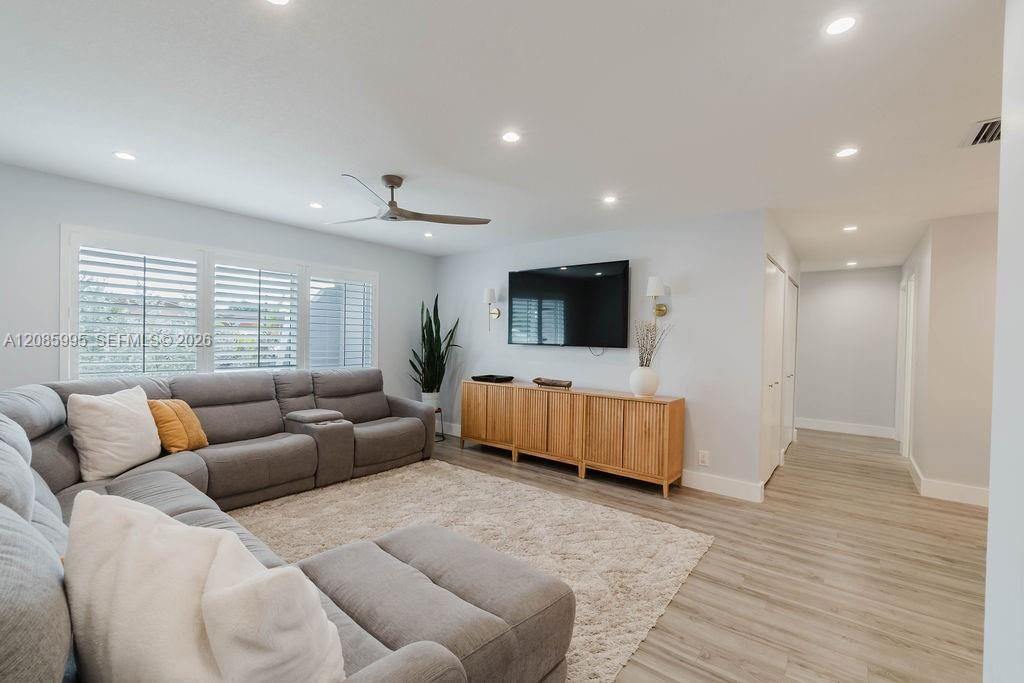 1732 SW 103rd Place, Miami, FL 33165