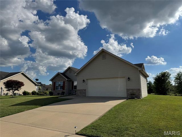 5037 Bristol Hill Drive, O'fallon, IL 62269