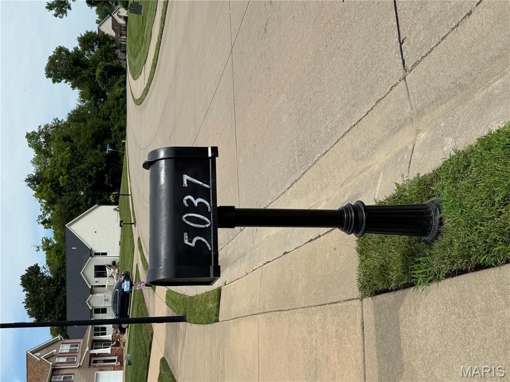 5037 Bristol Hill Drive, O'fallon, IL 62269