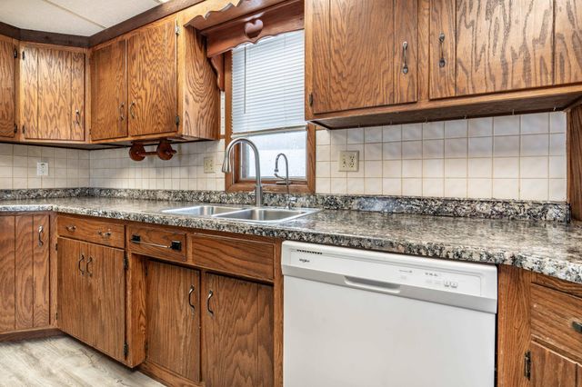 313 3rd Street SE, Pelican Rapids, MN 56572