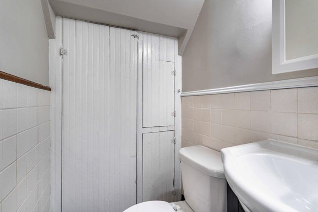 313 3rd Street SE, Pelican Rapids, MN 56572