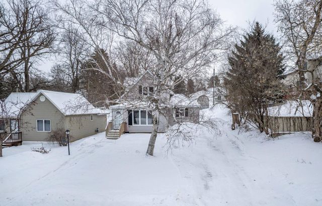313 3rd Street SE, Pelican Rapids, MN 56572
