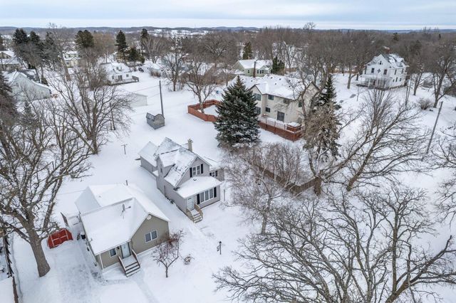 313 3rd Street SE, Pelican Rapids, MN 56572