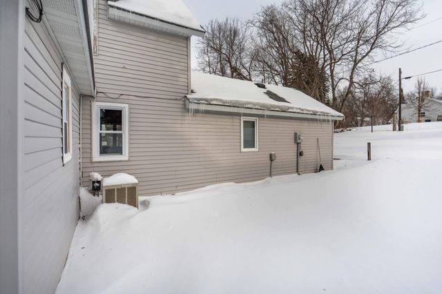 313 3rd Street SE, Pelican Rapids, MN 56572