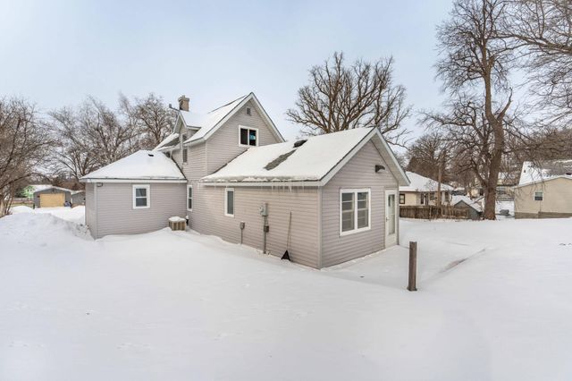313 3rd Street SE, Pelican Rapids, MN 56572