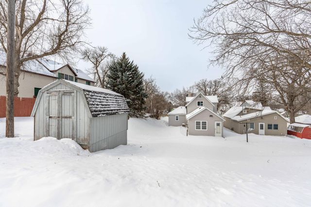 313 3rd Street SE, Pelican Rapids, MN 56572