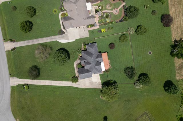 1010 Harness Cir, Gallatin, TN 37066