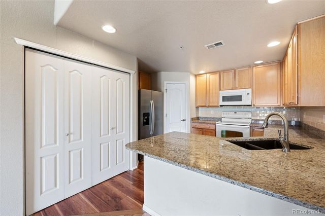 1152 Olympia Avenue 16I, Longmont, CO 80504
