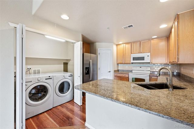1152 Olympia Avenue 16I, Longmont, CO 80504