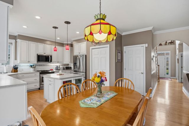 29 Whiteface Street, South Burlington, VT 05403