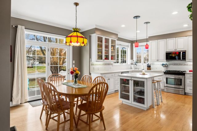 29 Whiteface Street, South Burlington, VT 05403