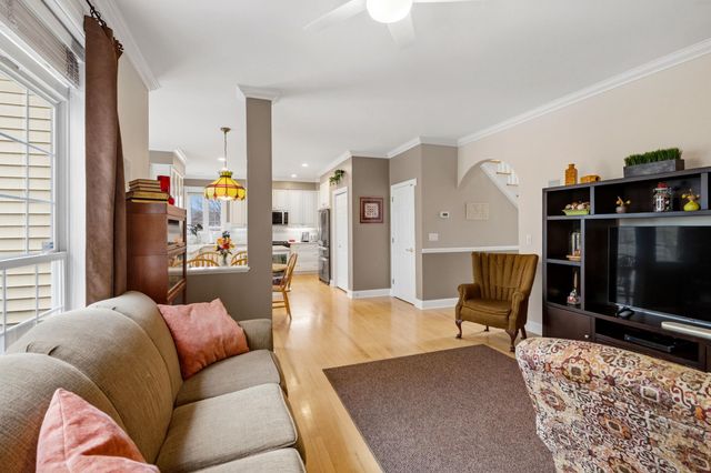 29 Whiteface Street, South Burlington, VT 05403