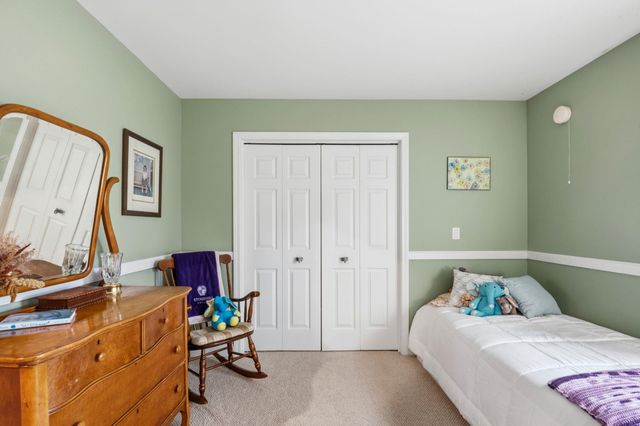 29 Whiteface Street, South Burlington, VT 05403