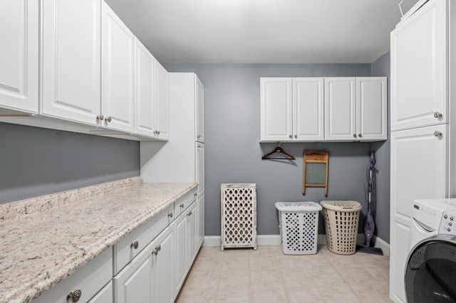29 Whiteface Street, South Burlington, VT 05403