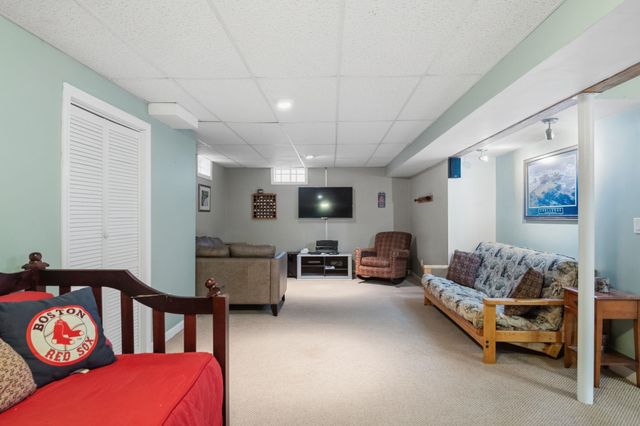 29 Whiteface Street, South Burlington, VT 05403