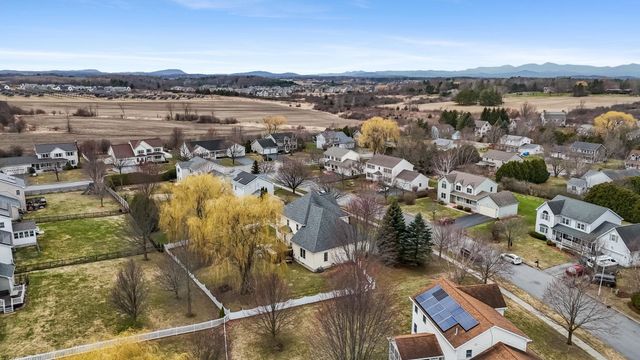29 Whiteface Street, South Burlington, VT 05403