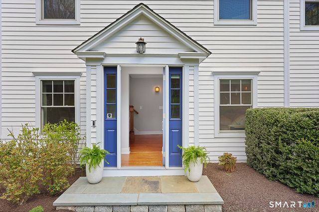 1482 Bronson Road, Fairfield, CT 06824