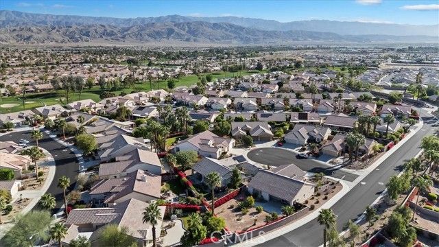 39375 Falconwood Court, Palm Desert, CA 92211