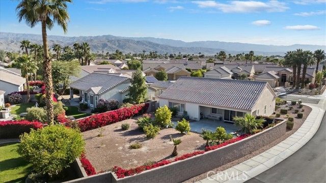 39375 Falconwood Court, Palm Desert, CA 92211