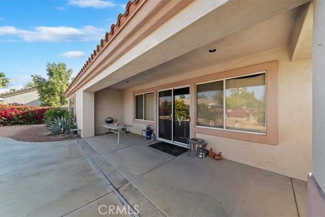 39375 Falconwood Court, Palm Desert, CA 92211