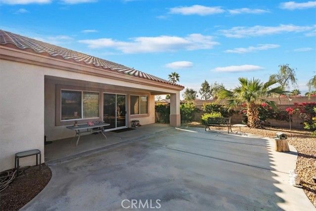 39375 Falconwood Court, Palm Desert, CA 92211