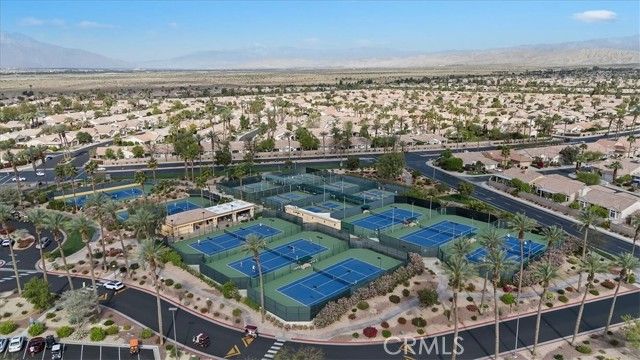 39375 Falconwood Court, Palm Desert, CA 92211