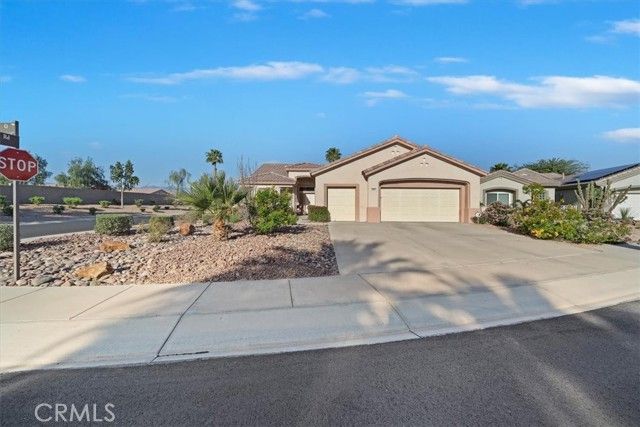 39375 Falconwood Court, Palm Desert, CA 92211