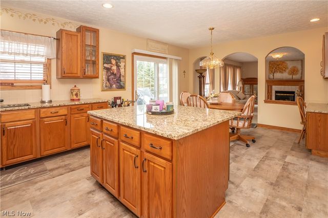 4514 Plain Center Avenue NE, Canton, OH 44714