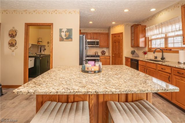 4514 Plain Center Avenue NE, Canton, OH 44714