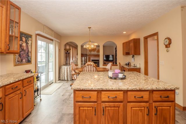 4514 Plain Center Avenue NE, Canton, OH 44714