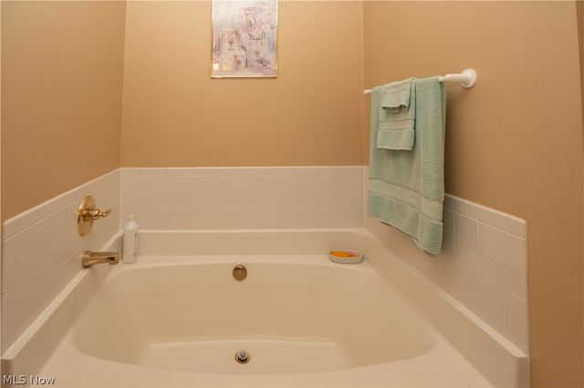 4514 Plain Center Avenue NE, Canton, OH 44714