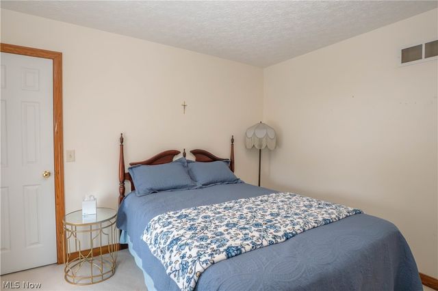 4514 Plain Center Avenue NE, Canton, OH 44714