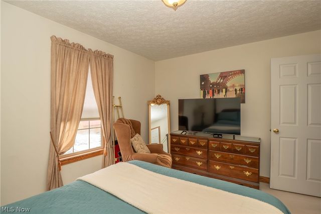 4514 Plain Center Avenue NE, Canton, OH 44714