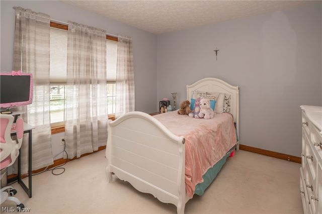 4514 Plain Center Avenue NE, Canton, OH 44714