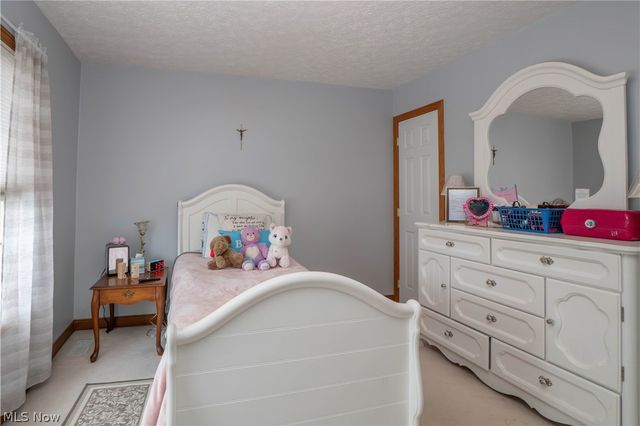 4514 Plain Center Avenue NE, Canton, OH 44714