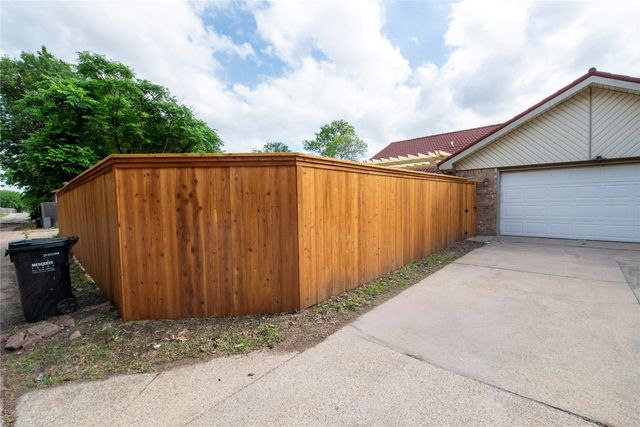 4216 Wayfaring Street, Mesquite, TX 75150