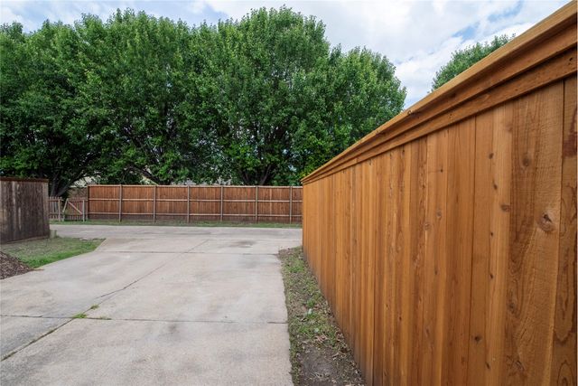 4216 Wayfaring Street, Mesquite, TX 75150