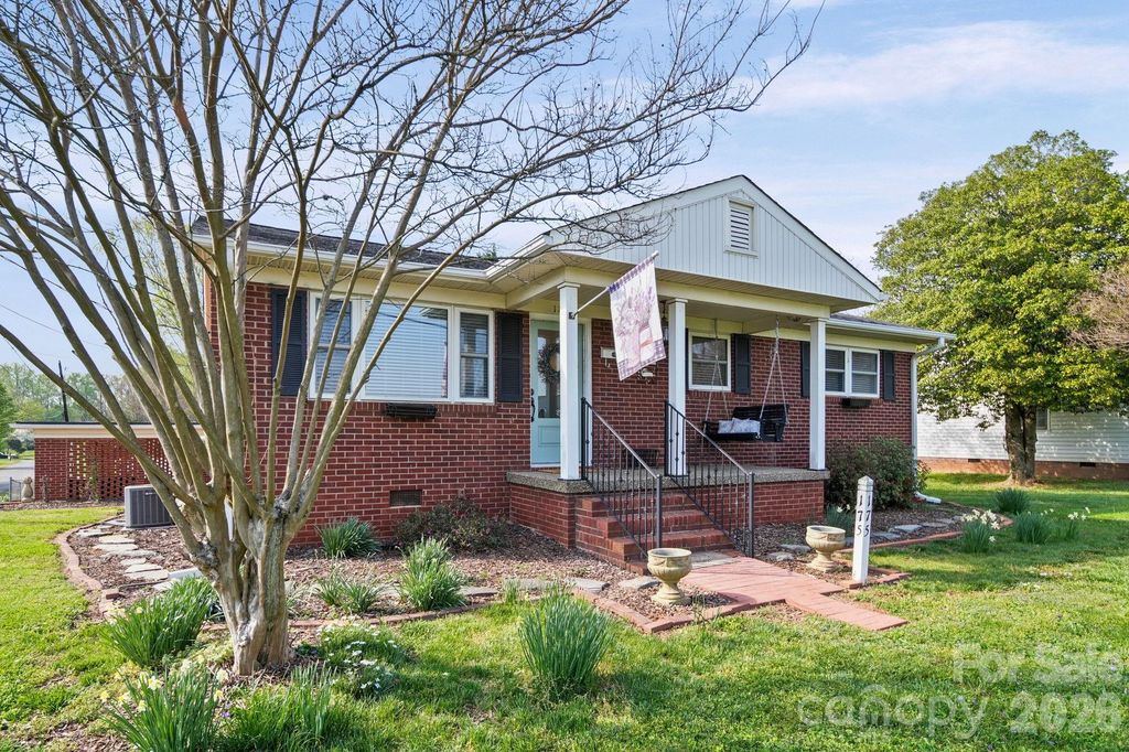 175 Buffalo Shoals Road, Lincolnton, NC 28092