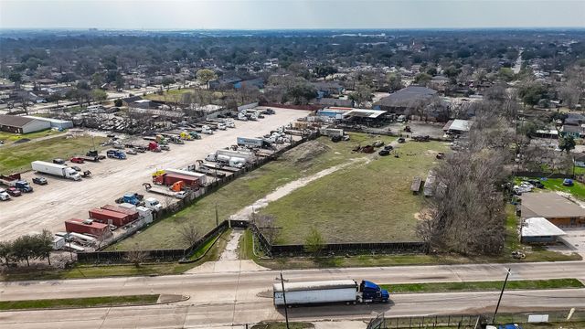 1760 Allen Genoa Road, Houston, TX 77017