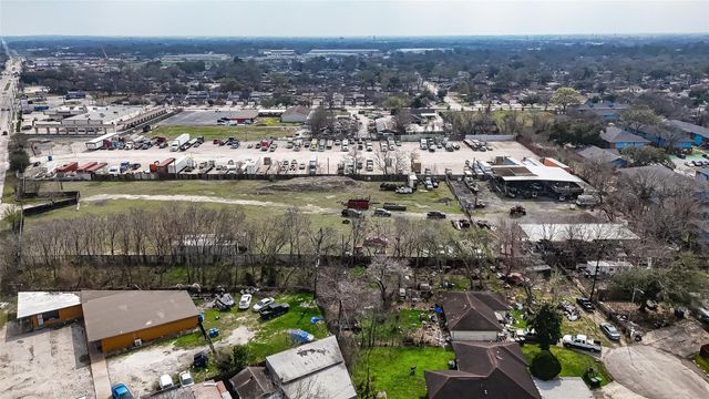 1760 Allen Genoa Road, Houston, TX 77017