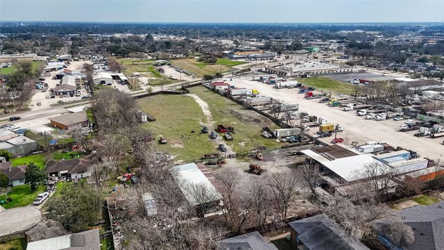 1760 Allen Genoa Road, Houston, TX 77017